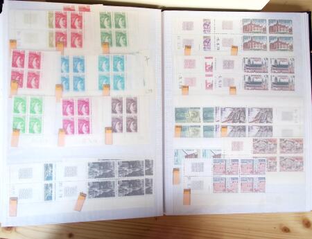 1928-1998, Collection de coins datés en 3 classeurs,