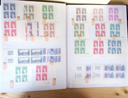1928-1998, Collection de coins datés en 3 classeurs,