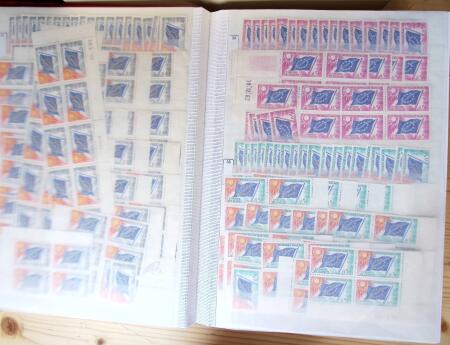 1928-1998, Collection de coins datés en 3 classeurs,