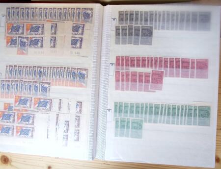 1928-1998, Collection de coins datés en 3 classeurs,