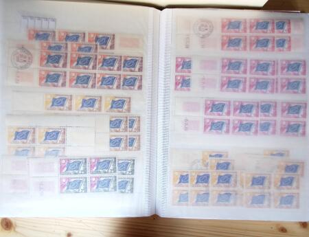 1928-1998, Collection de coins datés en 3 classeurs,