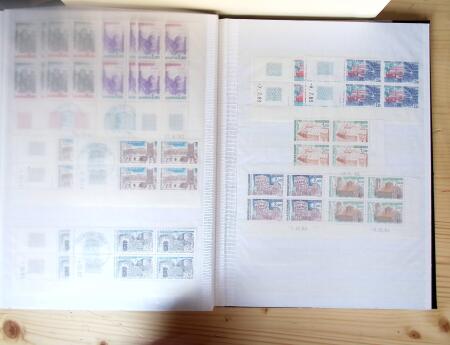 1928-1998, Collection de coins datés en 3 classeurs,