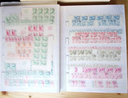 1928-1998, Collection de coins datés en 3 classeurs,