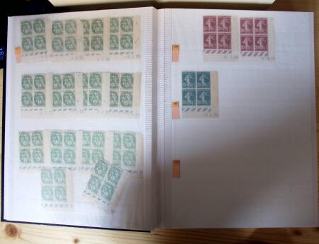 1928-1998, Collection de coins datés en 3 classeurs,