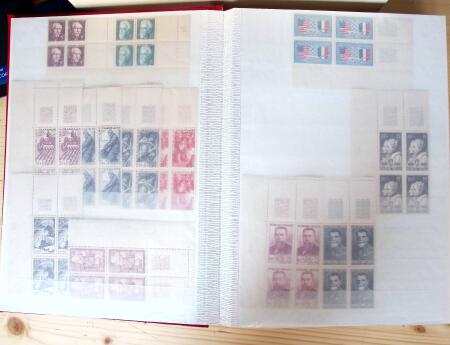 1928-1998, Collection de coins datés en 3 classeurs,
