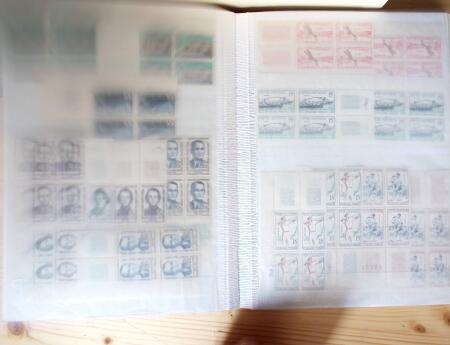 1928-1998, Collection de coins datés en 3 classeurs,