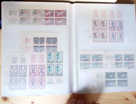 1928-1998, Collection de coins datés en 3 classeurs,