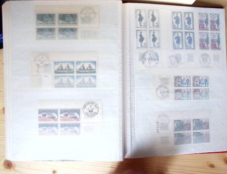 1928-1998, Collection de coins datés en 3 classeurs,