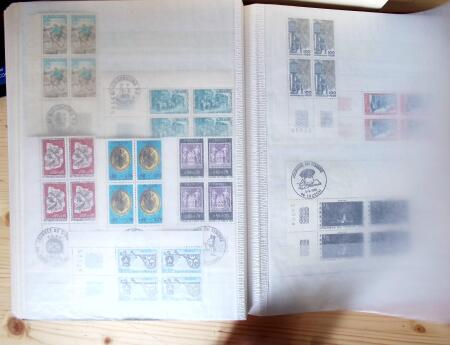 1928-1998, Collection de coins datés en 3 classeurs,