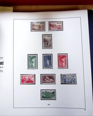 1900-1998 Collection agrémentée d'une collection