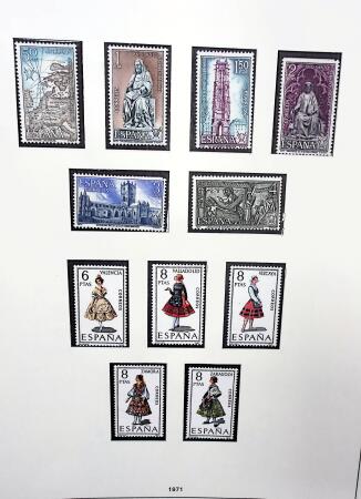 1850-1999, Collection d'ESPAGNE bien fournie en 5 albums