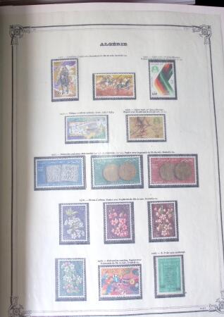 Collection d'ALGERIE 1924-1986 en neuf, très avancé,