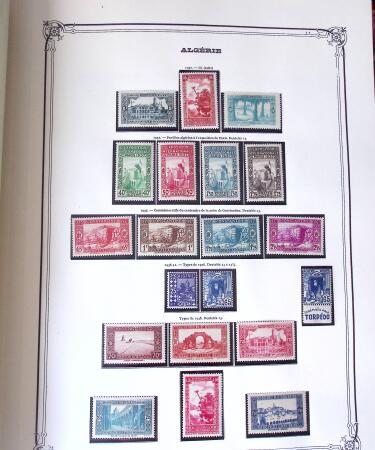Collection d'ALGERIE 1924-1986 en neuf, très avancé,