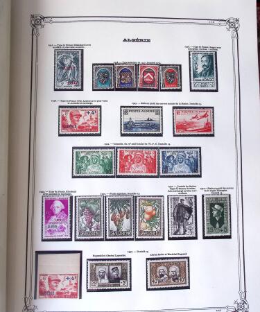 Collection d'ALGERIE 1924-1986 en neuf, très avancé,
