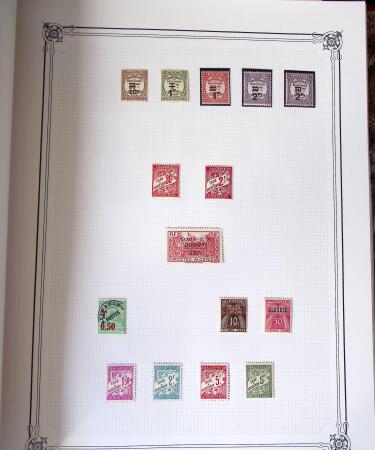 Collection d'ALGERIE 1924-1986 en neuf, très avancé,
