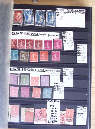 1849-1975, Collection en 9 classeurs, neufs et oblitérés,