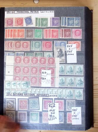 1849-1975, Collection en 9 classeurs, neufs et oblitérés,