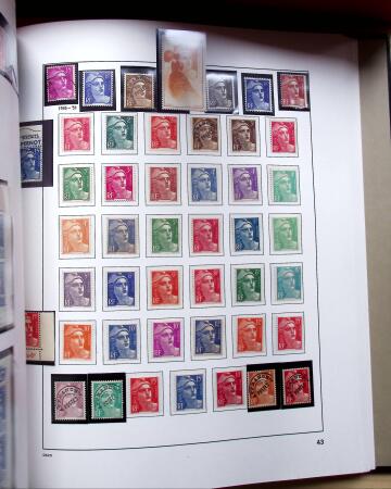1849-2020, Collection en 12 albums Davo plus un classeur,