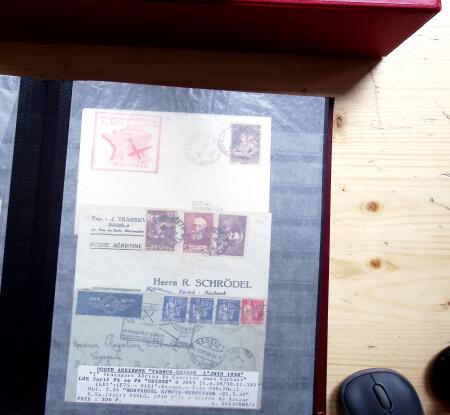 1800-1950, Des centaines de lettres ou cartes postales,