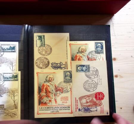 1800-1950, Des centaines de lettres ou cartes postales,