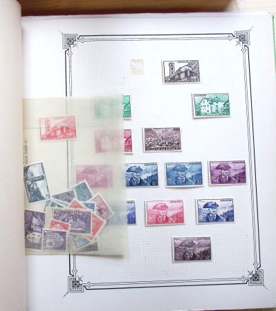 1849-2000, Petite collection en 31 albums ou classeurs