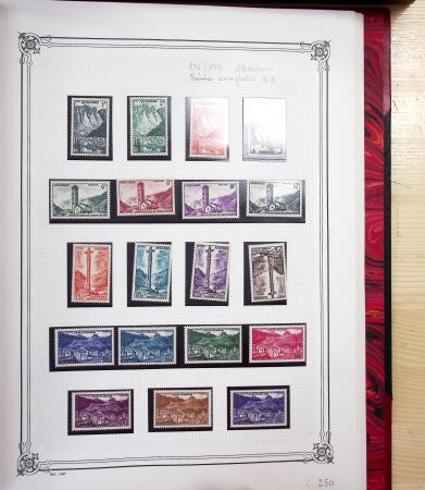 1904-1970, un album rouge Y & T, comprenant une partie