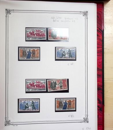 1904-1970, un album rouge Y & T, comprenant une partie