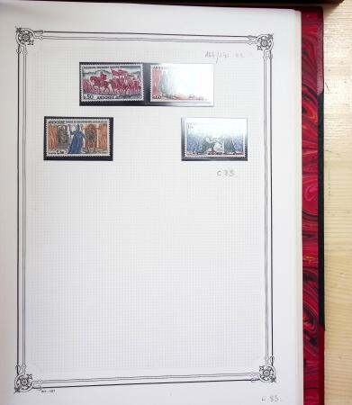 1904-1970, un album rouge Y & T, comprenant une partie