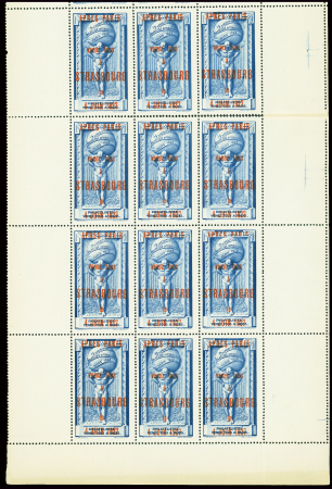 Bel ensemble de documents et vignettes de l'exposi