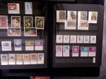 1944-80 Complete never hinged collection in two stockbooks,