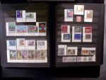 1944-80 Complete never hinged collection in two stockbooks,