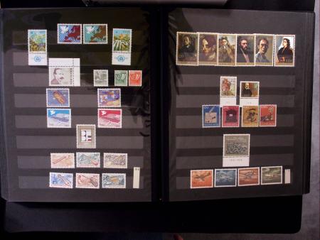 1944-80 Complete never hinged collection in two stockbooks,