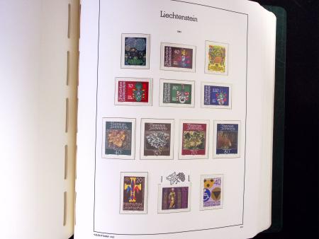 1929-2018 Complete never hinged collection in three