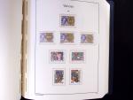 1929-2018 Complete never hinged collection in three
