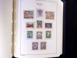 1929-2018 Complete never hinged collection in three