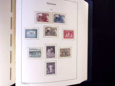 1929-2018 Complete never hinged collection in three
