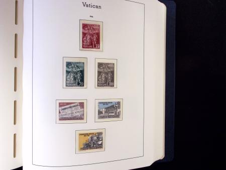 1929-2018 Complete never hinged collection in three