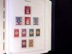 1929-2018 Complete never hinged collection in three