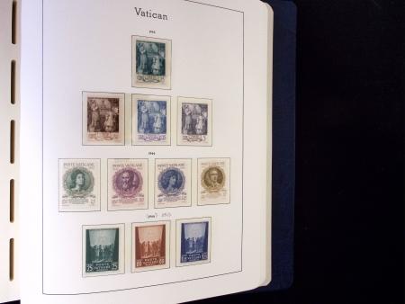 1929-2018 Complete never hinged collection in three