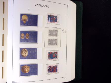 1929-2018 Complete never hinged collection in three