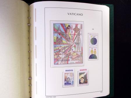 1929-2018 Complete never hinged collection in three