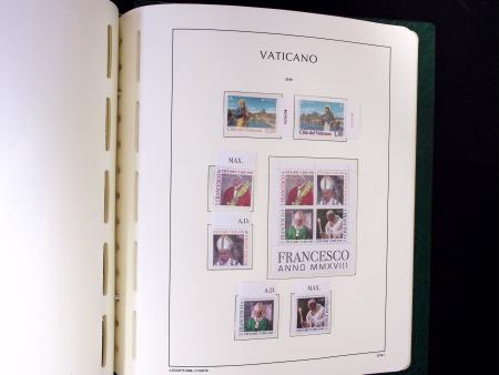 1929-2018 Complete never hinged collection in three