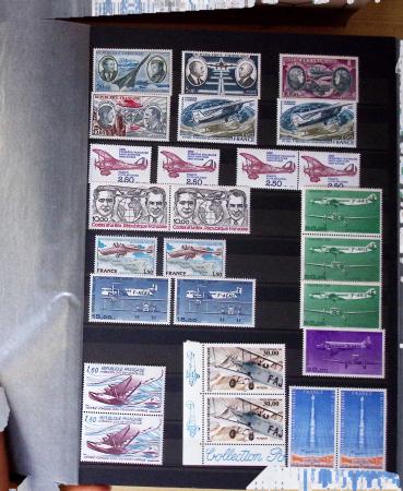 1960-2021, Petit stock de timbres neufs de POSTE AERIENNE