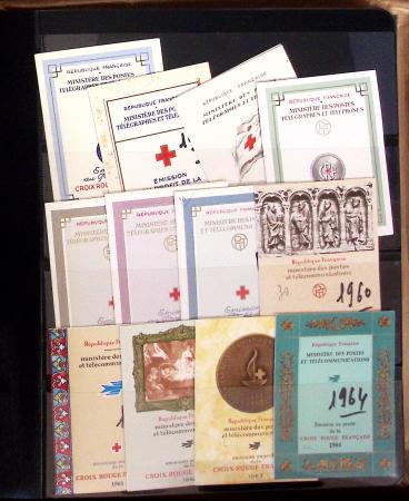 1834-1986, Collection en 4 classeurs, avec solide stock