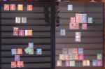 1834-1986, Collection en 4 classeurs, avec solide stock