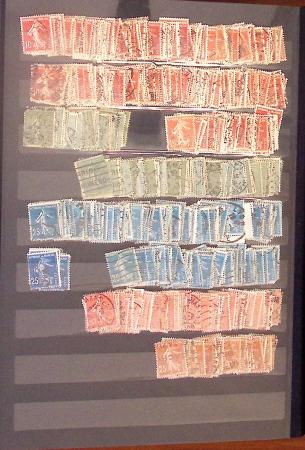 1834-1986, Collection en 4 classeurs, avec solide stock