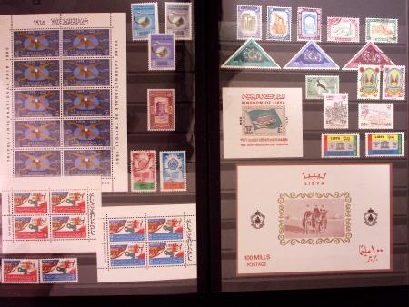 1912-85 Chiefly mint collection in one stockbook, better