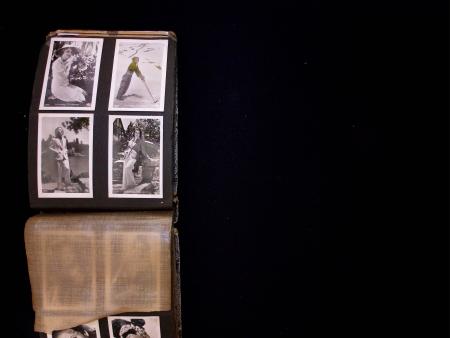 EPHEMERA : 1930 & 40s, 180 Cigarette cards in one small