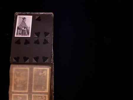 EPHEMERA : 1930 & 40s, 180 Cigarette cards in one small