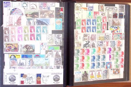 1849-1992, Collection en un classeur, très fournie